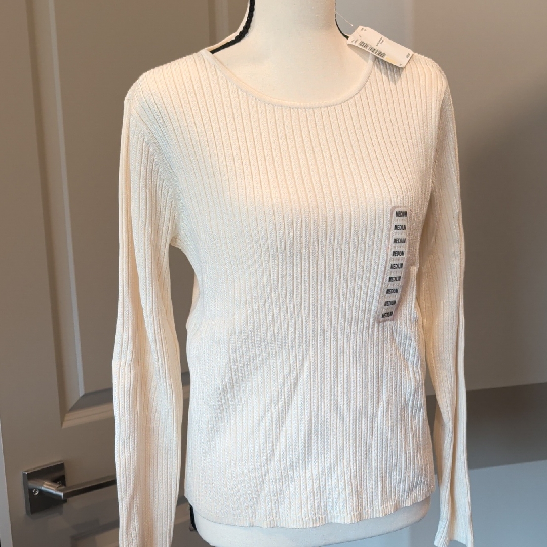 Liz Claiborne Ivory Ribbed Long Sleeve Top
